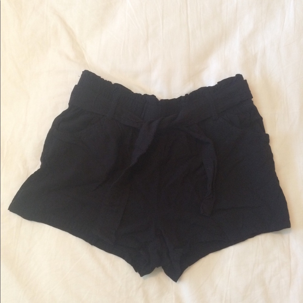 Sky and Sparrow shorts